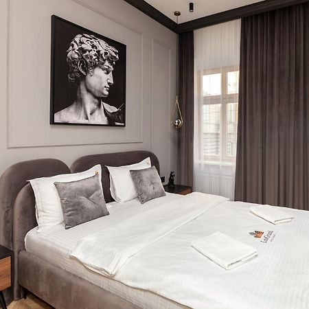 Leogrand Apartments On Svobody Avenue 43 Leopoli Esterno foto