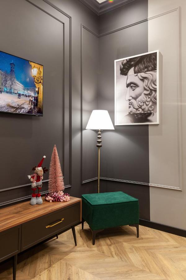 Leogrand Apartments On Svobody Avenue 43 Leopoli Esterno foto