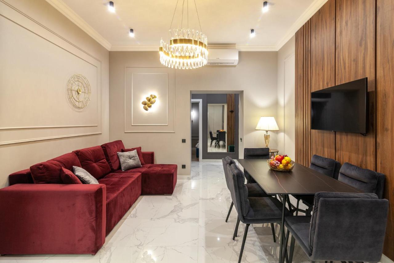 Leogrand Apartments On Svobody Avenue 43 Leopoli Esterno foto