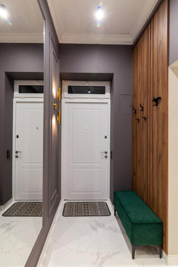 Leogrand Apartments On Svobody Avenue 43 Leopoli Esterno foto
